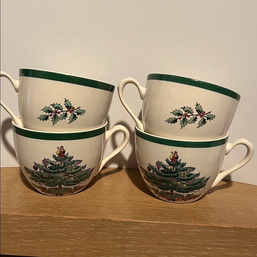 Set of 4 Spode Christmas Tree Tea Cups S3324‎ England Vintage Spode